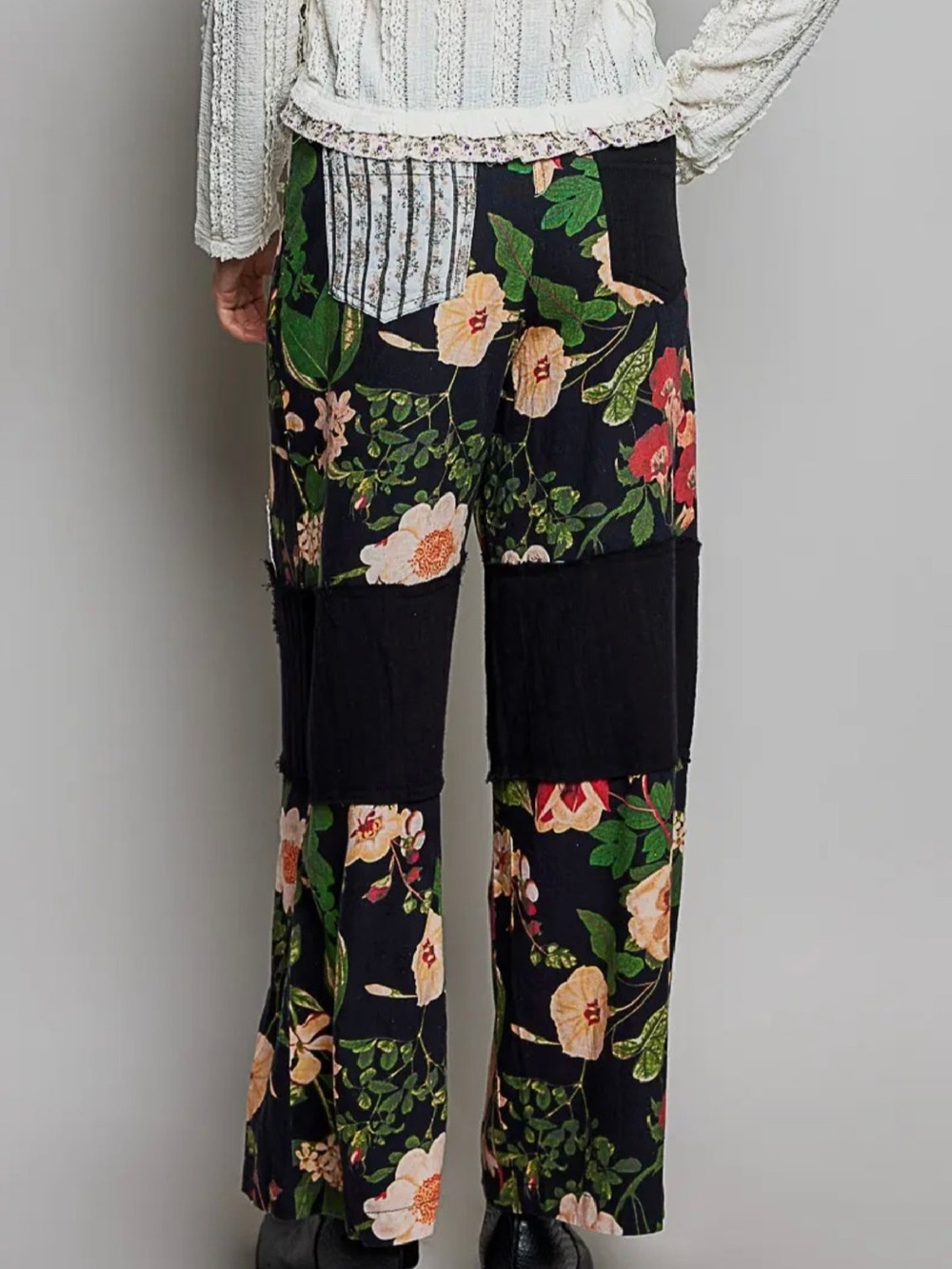 025. POL, Floral mixed media pants, various sizes - Picture 2 of 4